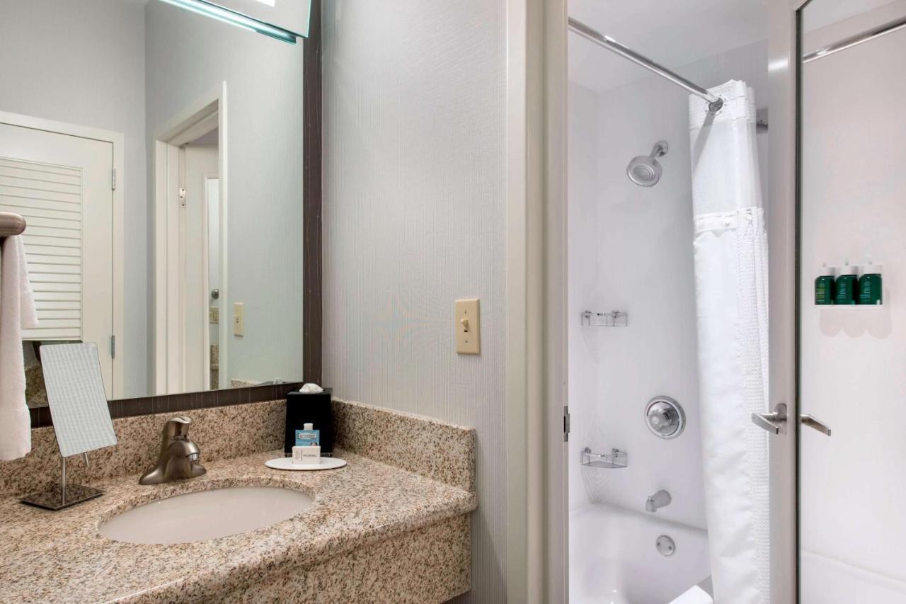 Sonesta Select Newport Middletown Exterior foto