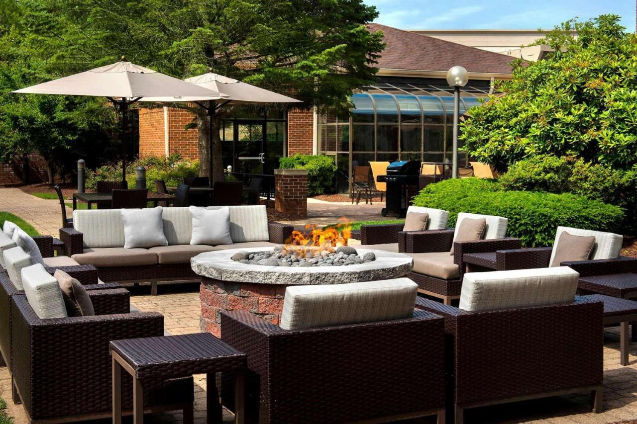 Sonesta Select Newport Middletown Exterior foto